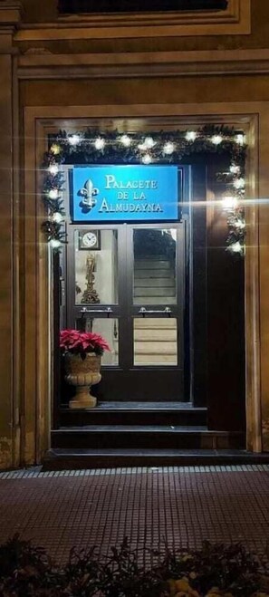 Exterior detail - Residencial Dona Berenguela (Madrid)