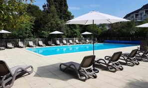 Hồ bơi ngoài trời, hồ bơi nước nóng 