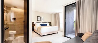 Laureles Selection Suites