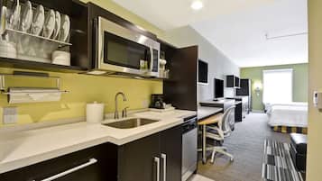 Fridge, microwave, dishwasher, coffee/tea maker