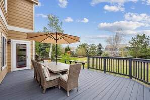 تناول الطعام بالخارج