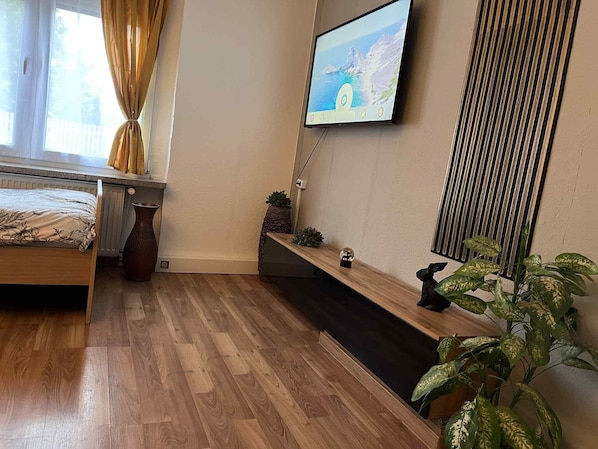 3 Schlafzimmer, Bügeleisen/Bügelbrett, WLAN, Bettwäsche