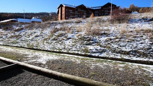 Property grounds - Apartment in Puy Saint Vincent With Pool (Puy-Saint-Vincent)