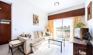 Living area - Apartment in Lagos Near Stunning Beaches (Lagos)