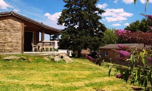 Exterior - 4-room Cottage for 8 People (Saint-Plantaire)
