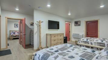 Iron/ironing board, free WiFi, bed sheets, wheelchair access