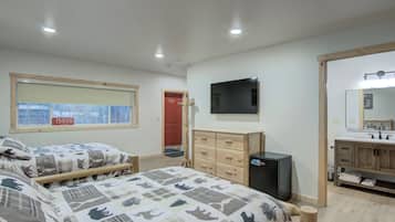 Iron/ironing board, free WiFi, bed sheets, wheelchair access