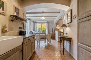 Interior - Apartment 'L'arbousier' with Wi-Fi and Air Conditioning (La Cadière-d'Azur)