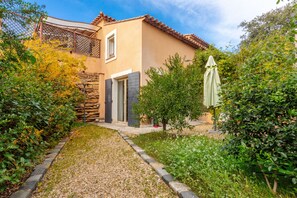 Exterior - Le Mas des Bouteillans “L’arbousier” with Wi-Fi and Air Conditioning (La Cadière-d'Azur)