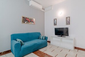 TV, DVD player