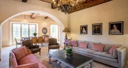 Apartment in Provence With Heated Pool