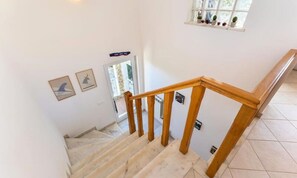 Apartment | Interior - Villa in Arrifana With Saltwater Pool (Aljezur)