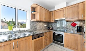 Apartment | Eigene Küche | Hochstuhl