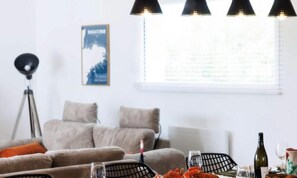 Living area - House Near GR 34 Trail and Beaches (Tregastel)