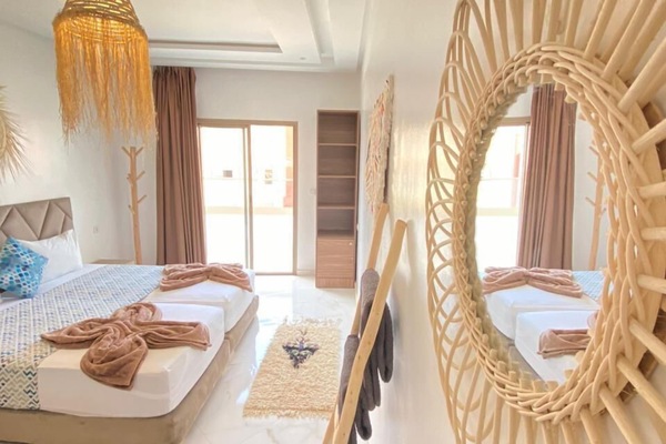 Deluxe Double Room, Balcony, City View | WiFi (free)