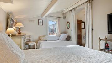 1 slaapkamer, een strijkplank/strijkijzer, wifi, beddengoed