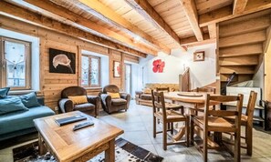 Living area - Apartment in Morzine Near Ski Lifts (Morzine)