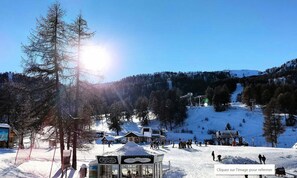 Snow and ski sports - Studio at the Foot of the Slopes + Sleeping Alcove for 5 People - Budget (Risoul)