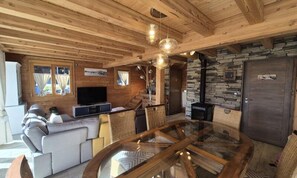 Interior - Chalet in La Feclaz With Ski Access (Les Deserts)