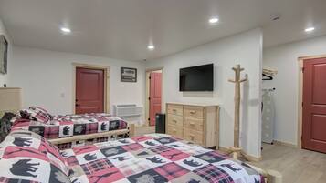 Iron/ironing board, free WiFi, bed sheets, wheelchair access