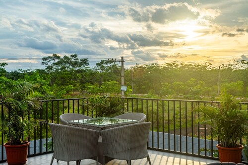 Luxury farmhouse near Anantgiri Hills