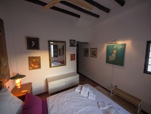 经济双人房, 庭院景观 | 客房内保险箱、遮光窗帘、熨斗/熨板、免费 WiFi