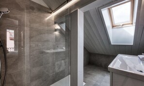 Apartment | Badezimmer