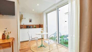 Apartment, 1 Double Bed with Sofa bed | Private kitchen