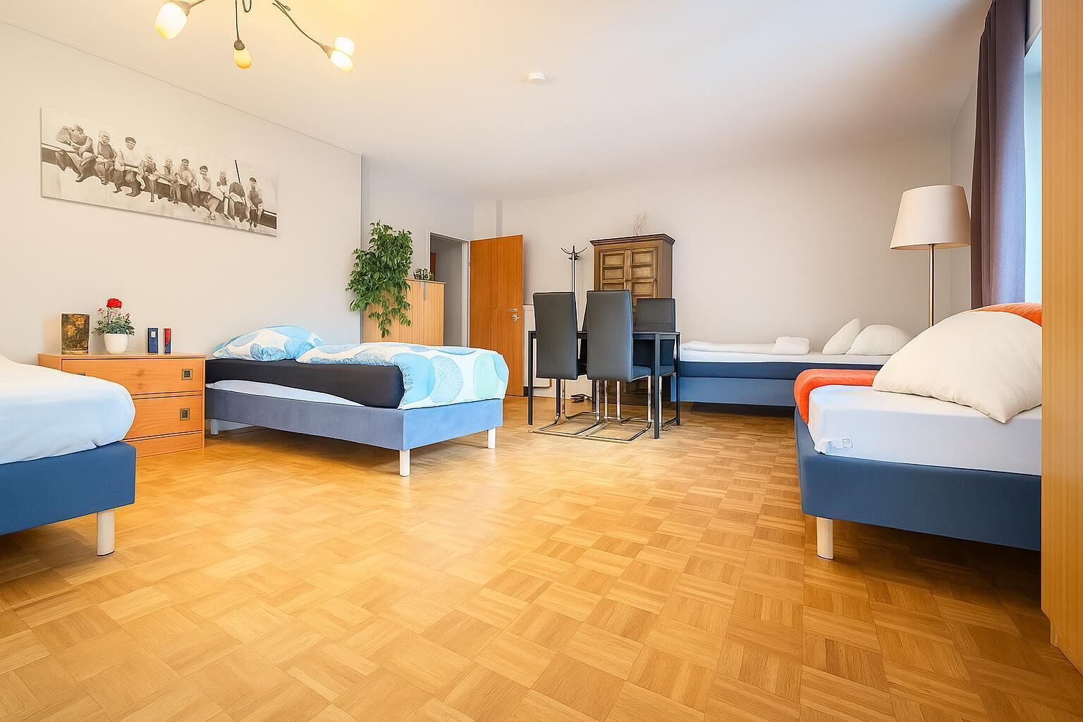 Vierbettzimmer, Blick auf den Innenhof | Kostenloses WLAN