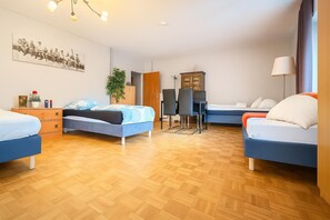 غرفة رباعية - منظر للفناء | واي فاي مجانًا