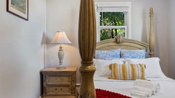 4 bedrooms, desk, iron/ironing board, free WiFi