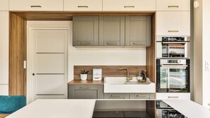 Private kitchen - Villa in Tranquil Setting With Jacuzzi (Landevieille)