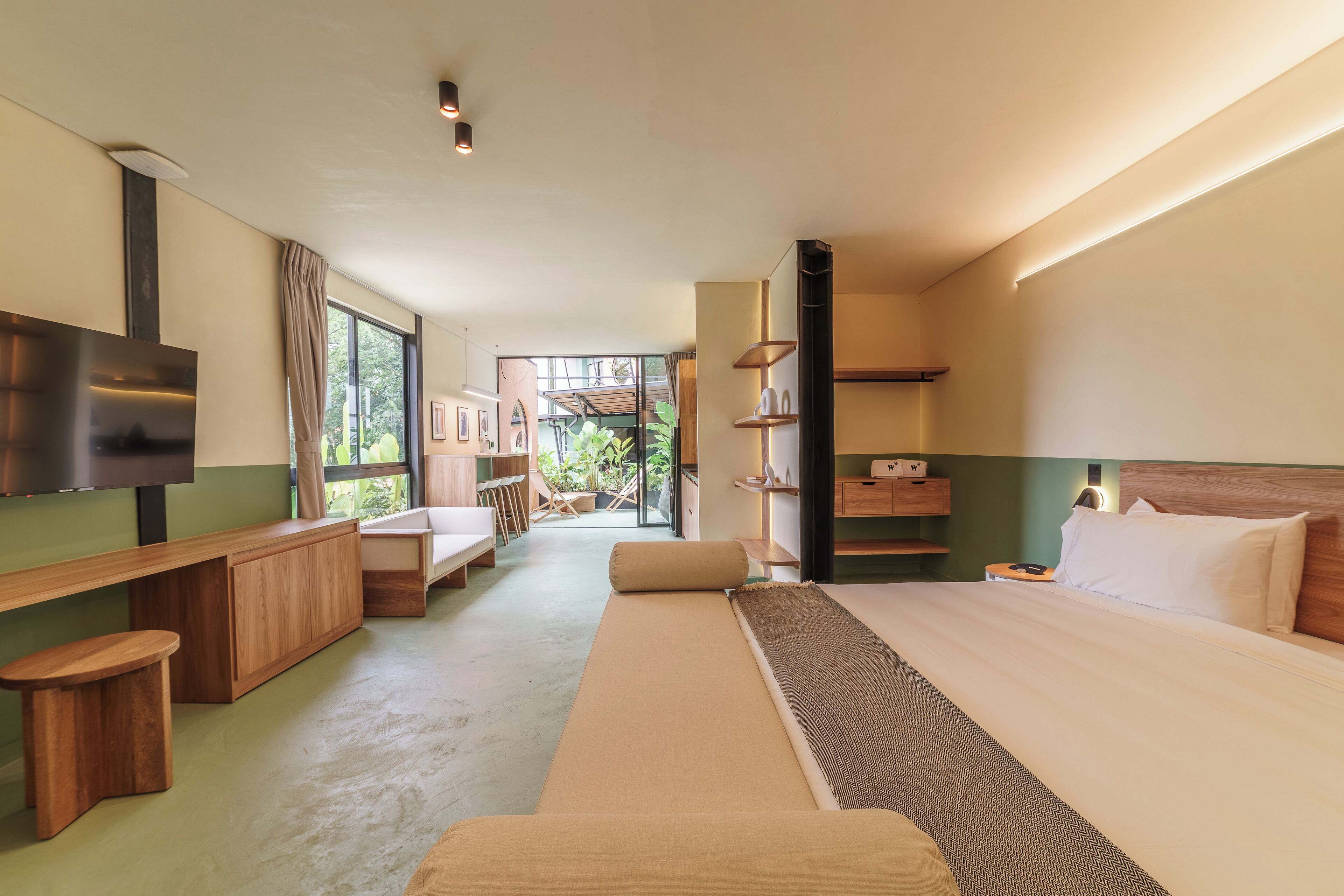 Apartment (102) | Iron/ironing board, free WiFi