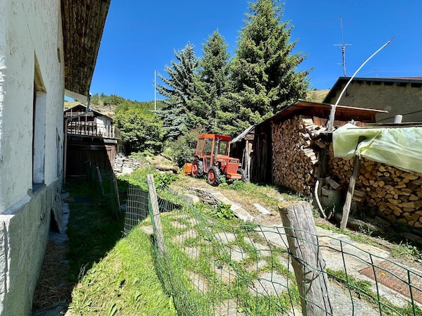 Enceinte de lâhĂ©bergement