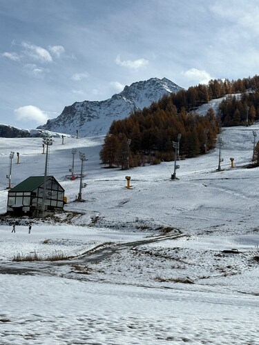 Sweet abode studio apartment sleeps 6 150mt from the ski lifts borgata