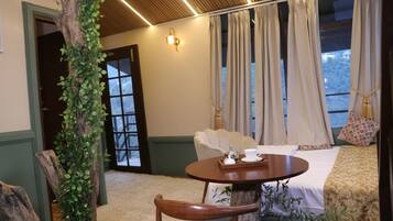 Deluxe Tree House, Balcony, Hill View | Free WiFi