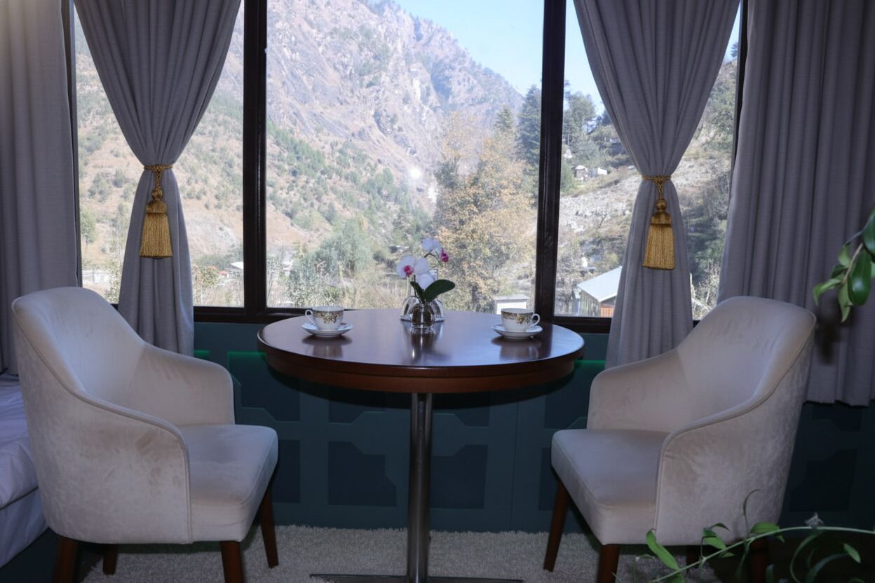 Deluxe-Baumhaus, Balkon, Hügelblick