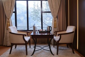 Tree House Deluxe, balcon, vue colline | Wi-Fi gratuit