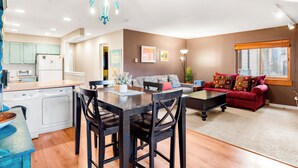Unclassified image, 2 of 45, button - Large One Bedroom in Great Location! (Breckenridge)