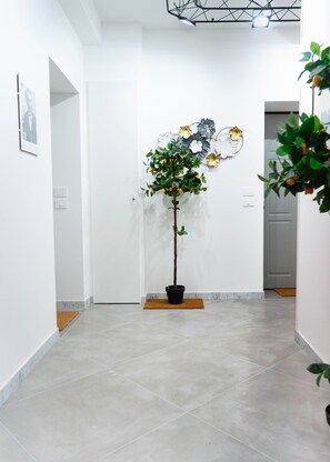 Interior - Notes in Corvetto by Wonderful Italy (Genova)