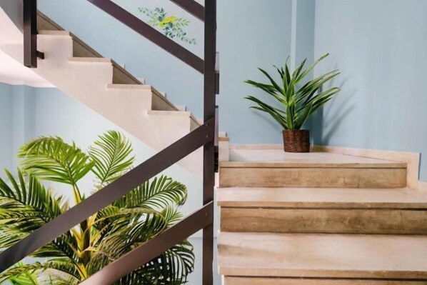 المنشأة من الداخل