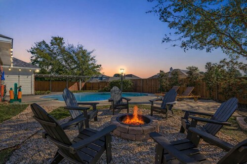 4-BD/2-BA with Backyard Pool Retreat + Game Room