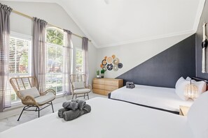 4 dormitorios, escritorio, tabla de planchar con plancha y wifi