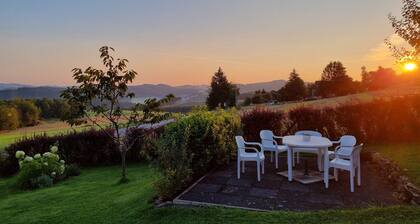 Ferienwohnung "Sunnenviul", traumhafte Auszeit im Grünen - mit Terrasse & herrlichem Ausblick