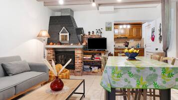 TV, fireplace, table tennis