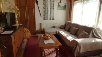 Fernseher, Tischtennisplatte