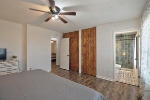 4 chambres, bureau, lit parapluie, Wi-Fi gratuit