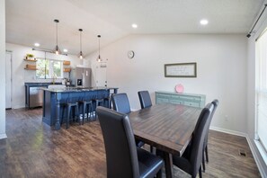 Dining - Sunny Pet-Friendly Escape | Mountain Views & Large Yard (Colorado Springs)