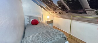 Charming 2-bedroom house in Muncie with bunk-game room close to Ball State