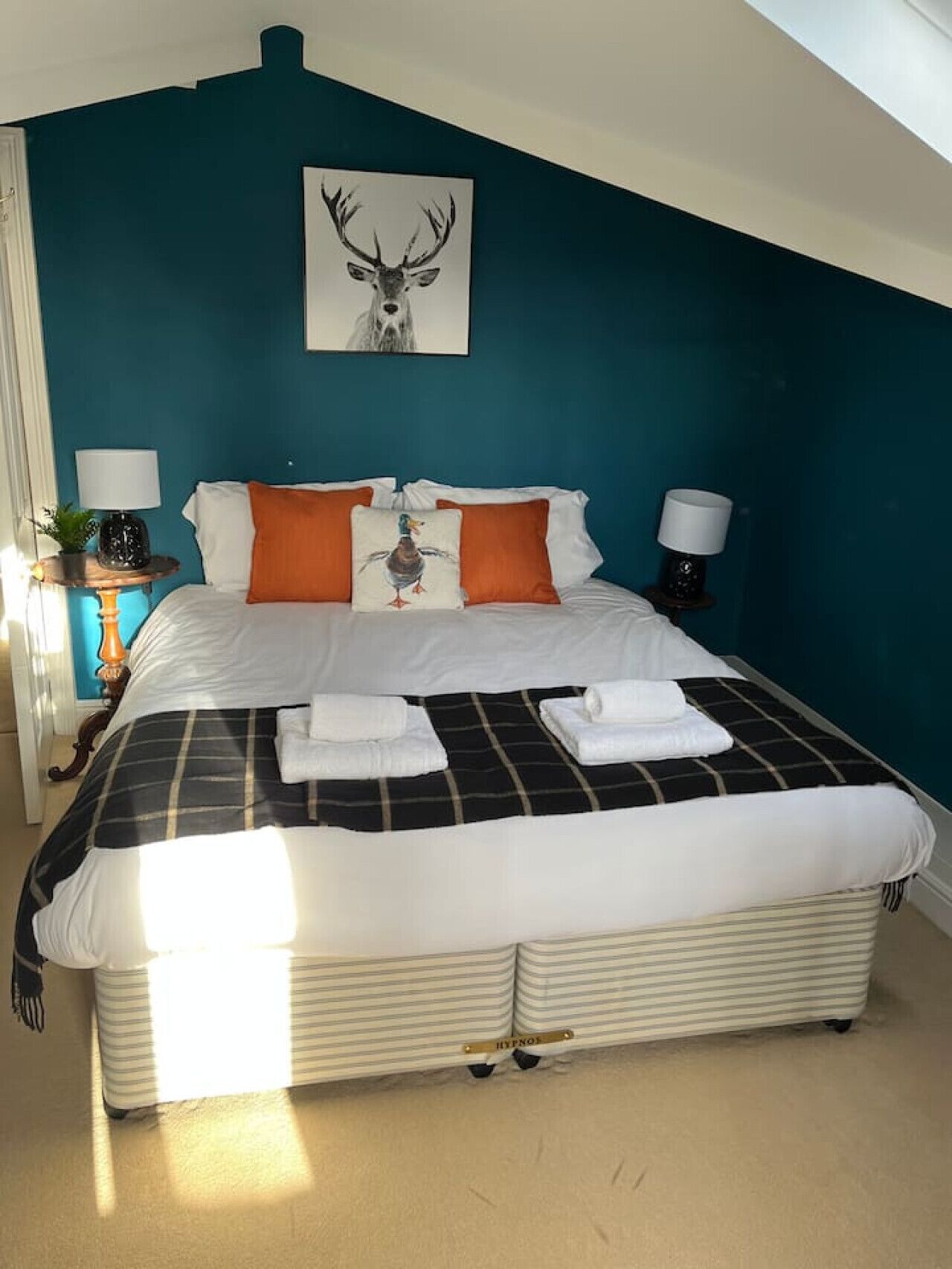 7 bedrooms, iron/ironing board, Internet